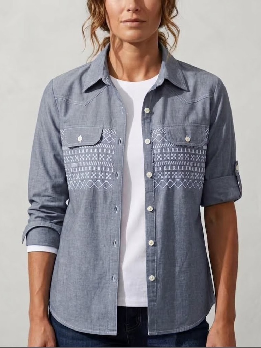 New Western Denim Roll Sleeve Shirt w/ White Embroidery. Sz L Bohemian Cafe.